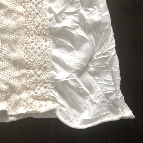 ARDEN B boho chic sleeveless crochet top open back - Picture 8 of 9